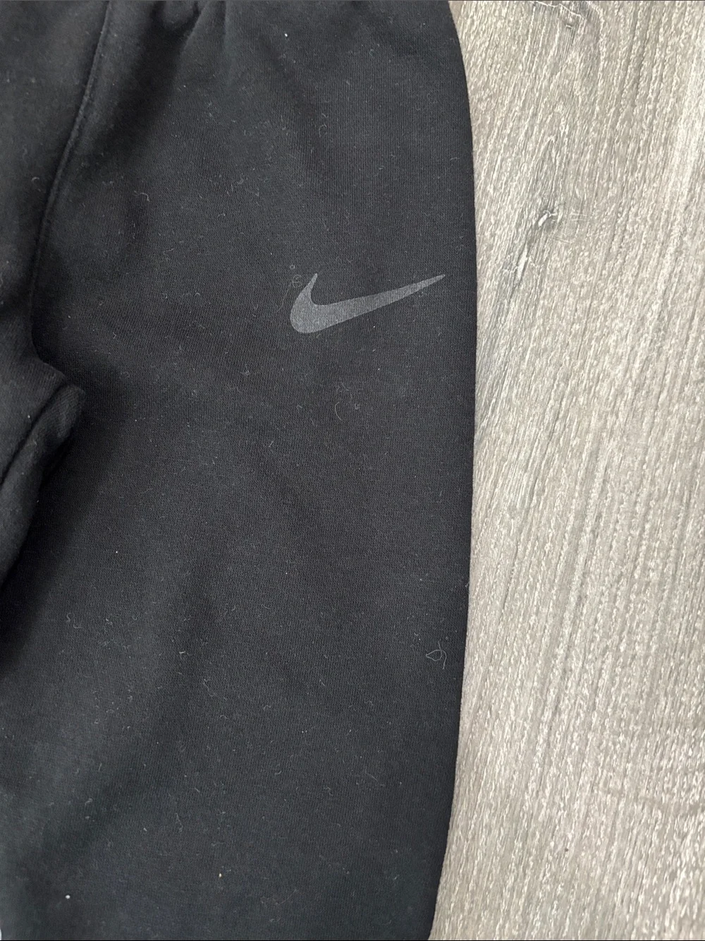 Nike Kids Black Jogger Sweatpants with Subtle Swoosh size 6